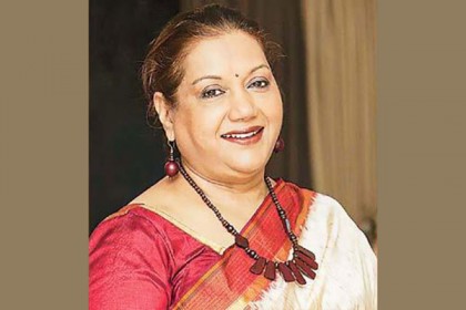লাইফ সাপোর্টে অভিনেত্রী কবরী 

