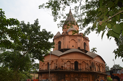 চারশ’ বছরের প্রাচীন নিদর্শন সতের রত্ন মন্দির