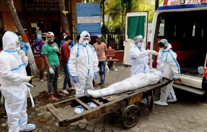 প্রতিদিন করোনা সংক্রমণের রেকর্ড ভারতে, দিল্লিতে সাত দিনের কারফিউ