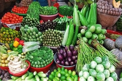 সবজির দাম বাড়ছেই, প্রতি কেজি বেগুন ১০০ টাকা!