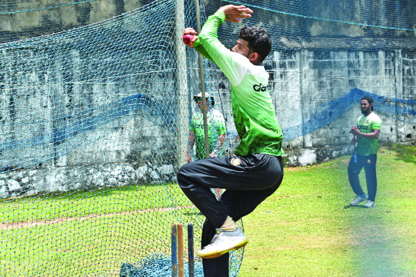 শ্রীলঙ্কার চেয়ে পিছিয়ে নেই আমরা : মিরাজ