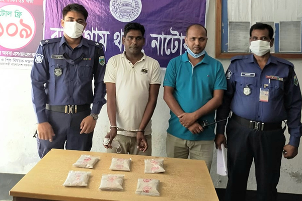 বড়াইগ্রামে ৪৮ লাখ টাকার হেরোইনসহ ট্রাক মালিক আটক
