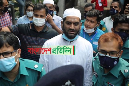 মামুনুল হককে তেজগাঁও থানায় প্রাথমিক জিজ্ঞাসাবাদ

