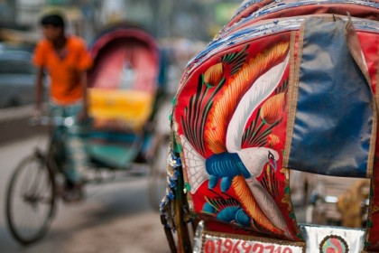 লকডাউনে চট্টগ্রামে রিকসার দাপট, যাত্রীরা গুনছেন অতিরিক্ত ভাড়া