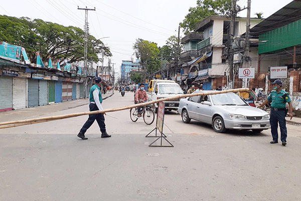 সিলেটে পুলিশের কড়াকড়িতে কমেছে যান চলাচল