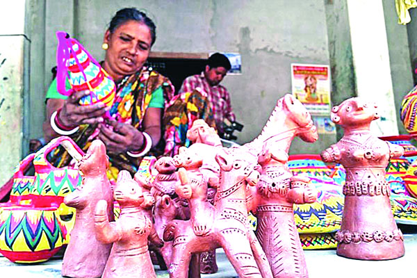 রাজশাহীর শখের হাঁড়ি ইউনেস্কোর দরজায়