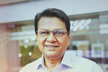 করোনায় আক্রান্ত আলমগীর, হাসপাতালে ভর্তি