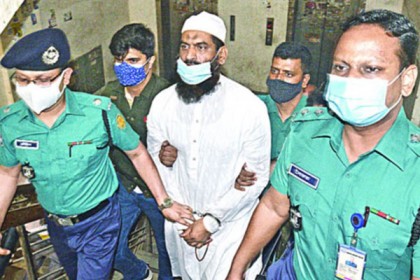 রাষ্ট্রক্ষমতা দখলের চেষ্টা করেন মামুনুল: পুলিশ

