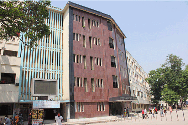 চিকিৎসা না পেয়ে রমেক হাসপাতাল ছাড়ছেন রোগীরা