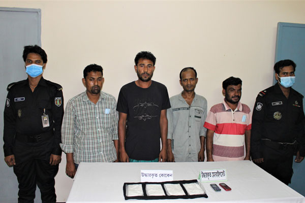 সিরাজগঞ্জে ৫৮ লাখ টাকার কোকেনসহ আটক ৪