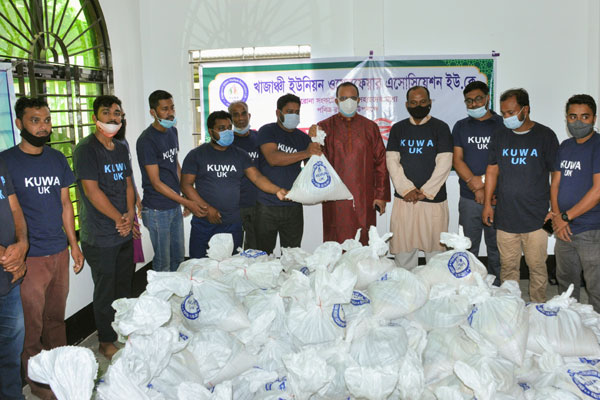 বিশ্বনাথে অস্বচ্ছল
পরিবারে খাদ্যসামগ্রী
বিতরণ