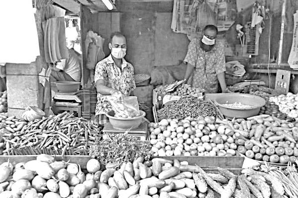 রাঙামাটিতে নিয়ন্ত্রণহীন বাজার