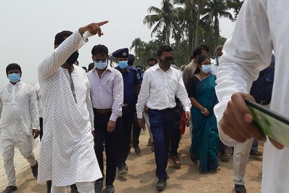 শেখ হাসিনা দেশের কৃষকের মুখে হাসি দেখতে চান : পানি সম্পদ উপমন্ত্রী  
