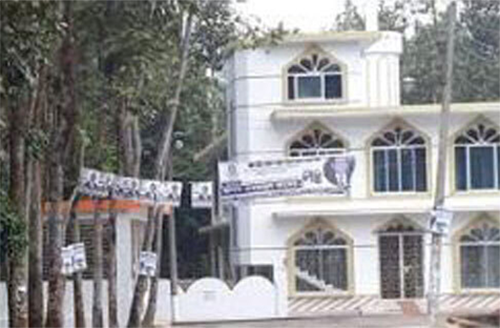 কাদের মির্জার বাড়িতে গুলি বর্ষণের অভিযোগ