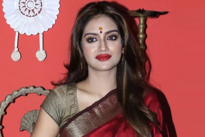 নরেন্দ্র মোদিকে একহাত নিলেন নুসরাত জাহান