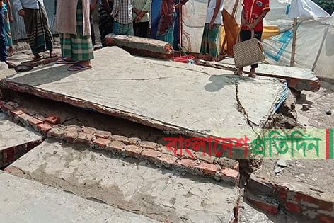 বসতবাড়ির পানির হাউস ধসে শ্বশুর-পুত্রবধূর মৃত্যু