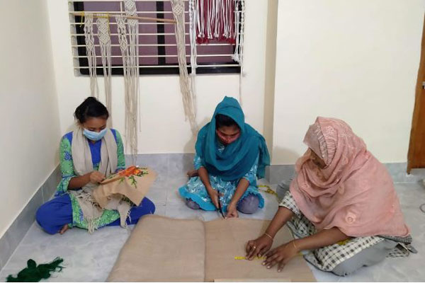 পাটপণ্যে উৎপাদনে ভাগ্য বদলেছে সুলতানার