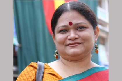 আবৃত্তিশিল্পী ফারজানা দিনার করোনায় মৃত্যু