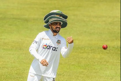 ড্রয়ে সন্তুষ্ট মুমিনুল