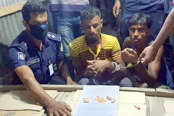 কলাপাড়ায় ইয়াবা ব্যবসায়ীসহ ৯ জন গ্রেফতার 