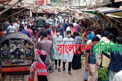 চট্টগ্রামে টিকায় আস্থা, মাস্কে অনীহার প্রবণতা