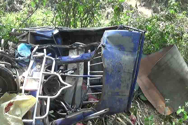 শৈলকুপায় প্রাইভেটকার-ইজিবাইক সংঘর্ষে নিহত ৩