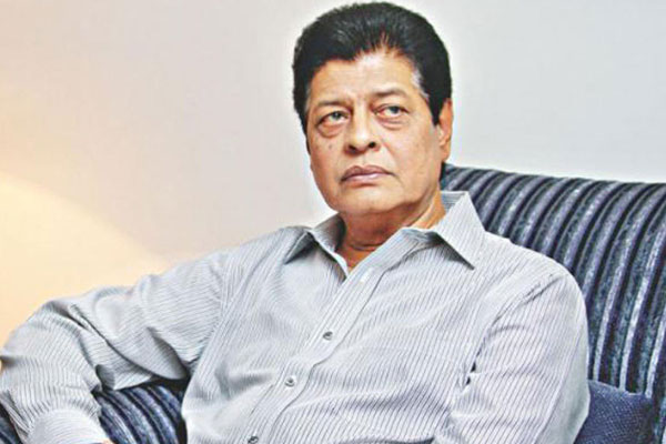 এক মাস পর কথা বলতে পারছেন নায়ক ফারুক  

