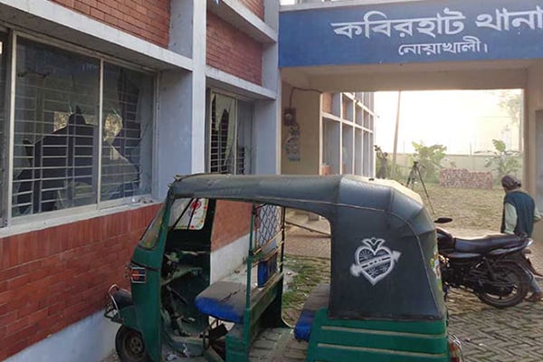 কবিরহাটে লিচু পাড়াকে কেন্দ্র করে পিটিয়ে হত্যা, ভাই-ভাতিজা আটক 