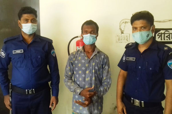 কুমিল্লায় মাকে কুপিয়ে হত্যা করলো ছেলে