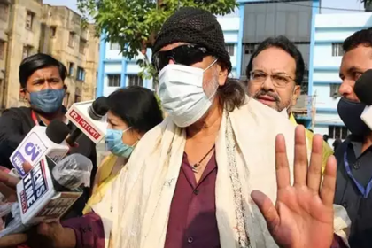 ফল ঘোষণার আগে রাজ্যপালের সঙ্গে সাক্ষাৎ মিঠুনের, জল্পনা তুঙ্গে