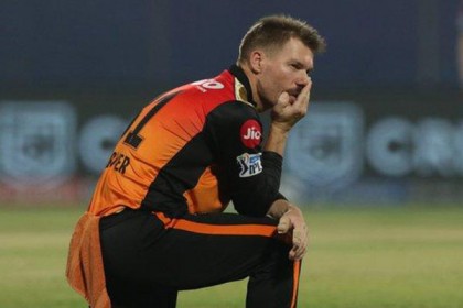 হায়দরাবাদের অধিনায়কত্ব হারালেন ওয়ার্নার