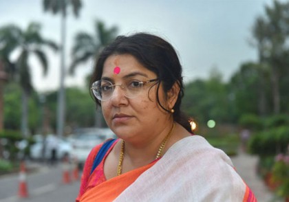 হেরে গেলেন বিজেপির লকেট 

