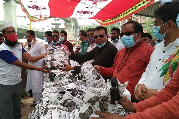 যাত্রাবাড়ীতে ১০০০ পরিবারের মাঝে স্বেচ্ছাসেবক লীগের ঈদ উপহার বিতরণ