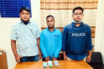 চুরির দেড় লক্ষাধিক টাকাসহ যুবদল নেতা গ্রেফতার