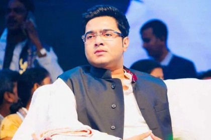 প্রার্থী না হয়েও যেভাবে জিতলেন মমতার ভাইপো অভিষেক