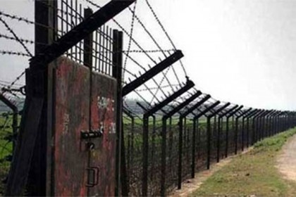 পরবর্তী নির্দেশ না দেওয়া পর্যন্ত ভারত-বাংলাদেশ সীমান্ত বন্ধ