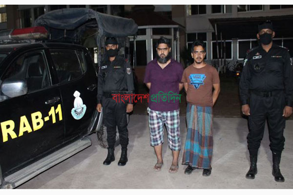 নারায়ণগঞ্জের শীর্ষ চাঁদাবাজ 'মুরগী রিপন' সহযোগীসহ গ্রেফতার 