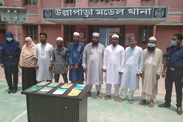সিরাজগঞ্জে অস্ত্রসহ জামায়াত-শিবিরের ৮ নেতাকর্মী আটক