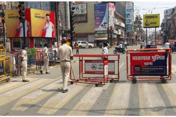 পূর্ণ লকডাউনে গেল বিহার


