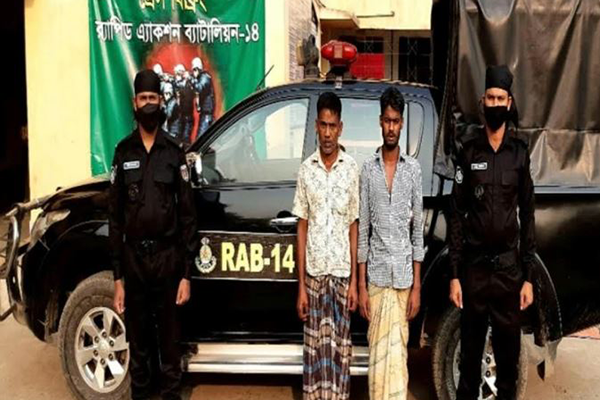 মুক্তাগাছায় জাল ডলারসহ প্রতারক চক্রের দুই সদস্য গ্রেফতার