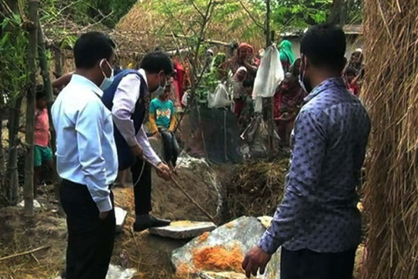 হাকিমপুরে

 ৭ সেমাই কারখানাকে জরিমানা