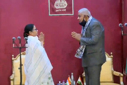 শপথ নিলেন মমতা