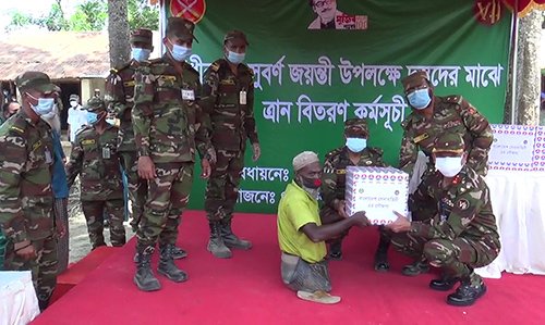 শেখ হাসিনা সেনানিবাস কর্তৃক মানবিক সহায়তা প্রদান