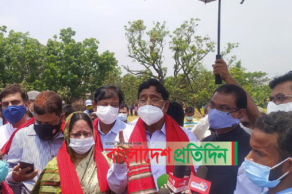বাংলাদেশে মাথাপিছু জমির পরিমাণ কমছে, অন্যদিকে জনসংখ্যা বাড়ছে: কৃষিমন্ত্রী