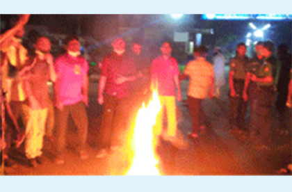 ট্রাকচাপায় শাবি শিক্ষার্থী নিহত, বিক্ষোভ