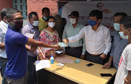 বিশ্বনাথে প্রধানমন্ত্রীর মানবিক সহায়তা বিতরণ