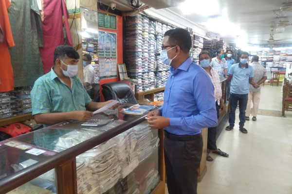 বরিশালে ভ্রাম্যমাণ আদালতের অভিযান 