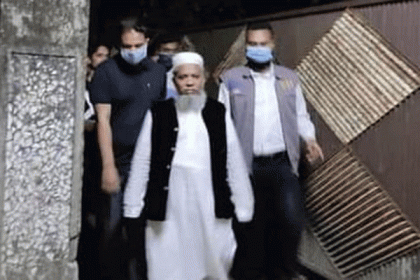 মধ্যরাতে হেফাজত নেতা শাহীনুর পাশাকে গ্রেফতার