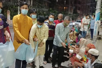 জনতা ব্যাংক স্বাধীনতা ব্যাংকার্স পরিষদের ইফতার বিরতণ