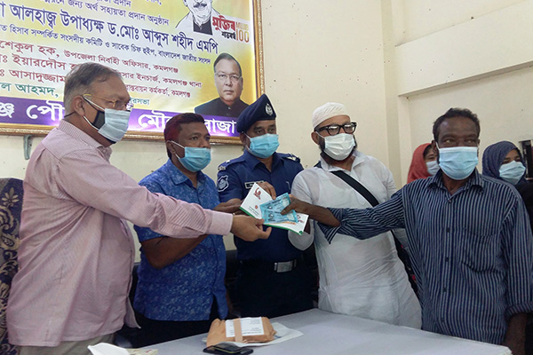 কমলগঞ্জে ইমাম-মুয়াজ্জিনদের উৎসব ভাতা প্রদান